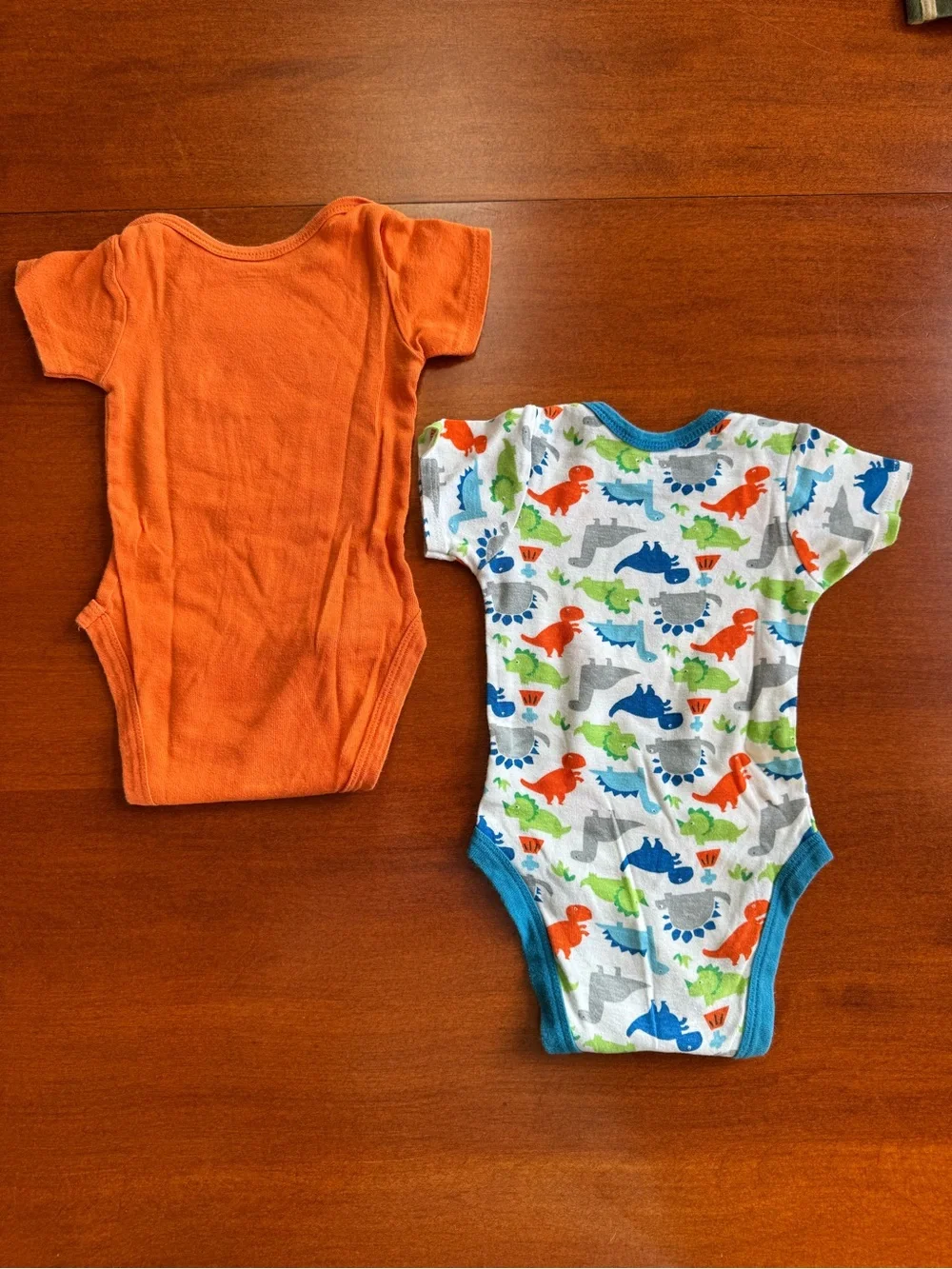 Gerber Baby Boys 3-9M Dinosaur Bodysuits Lot of 2 Orange Blue Cotton Onesies